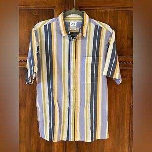 Zara short-sleeve button-down | blue, yellow, & white Stripes | Sz M | Like New